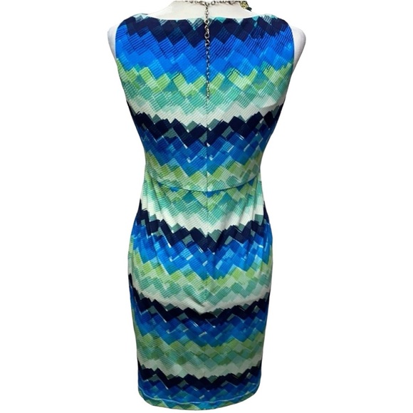 Donna Morgan Surplice Wrap Front Dress - Picture 4 of 5